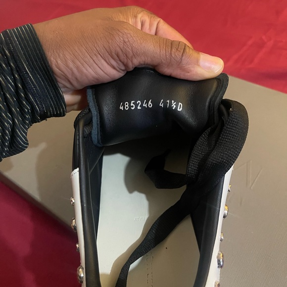 Alexander McQueen Studded Oversized Sneaker 'White Black' - Picture 4 of 7